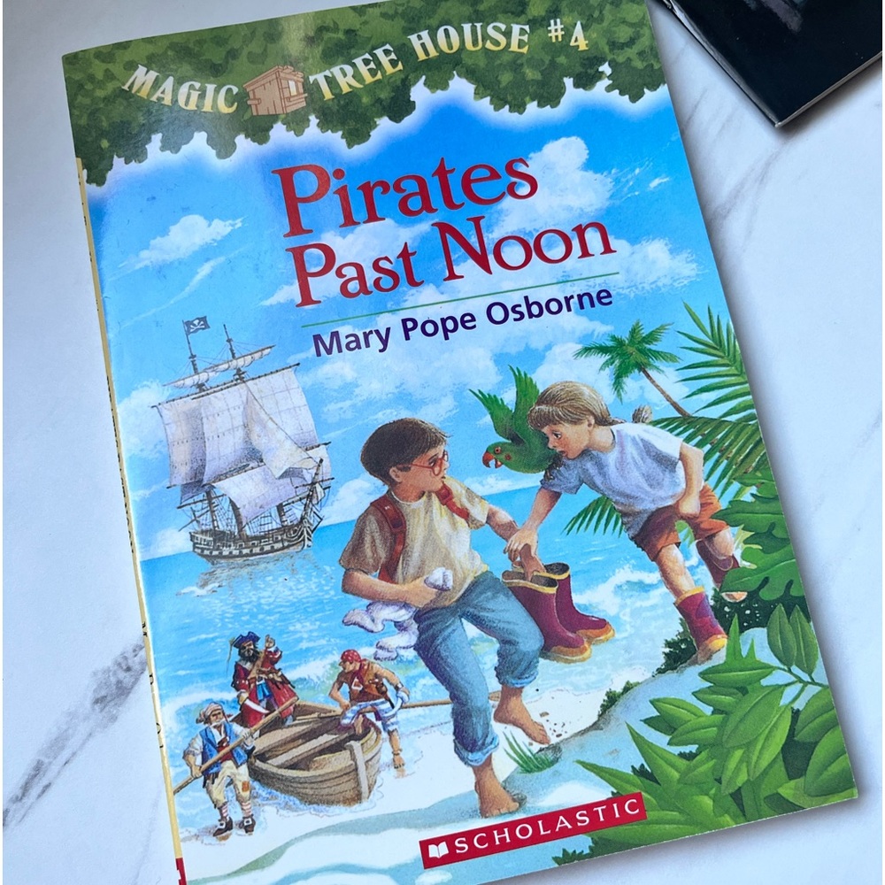 Magic Tree House #4 Pirates Past Noon Mary Pope Osborne Scholastic Chapter Book